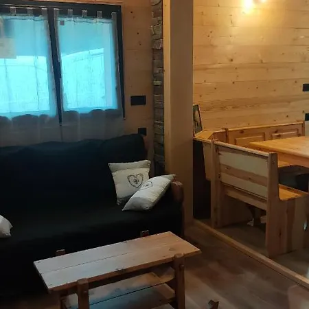 La Tanière Du D Aiguebelette Hébergement de vacances *